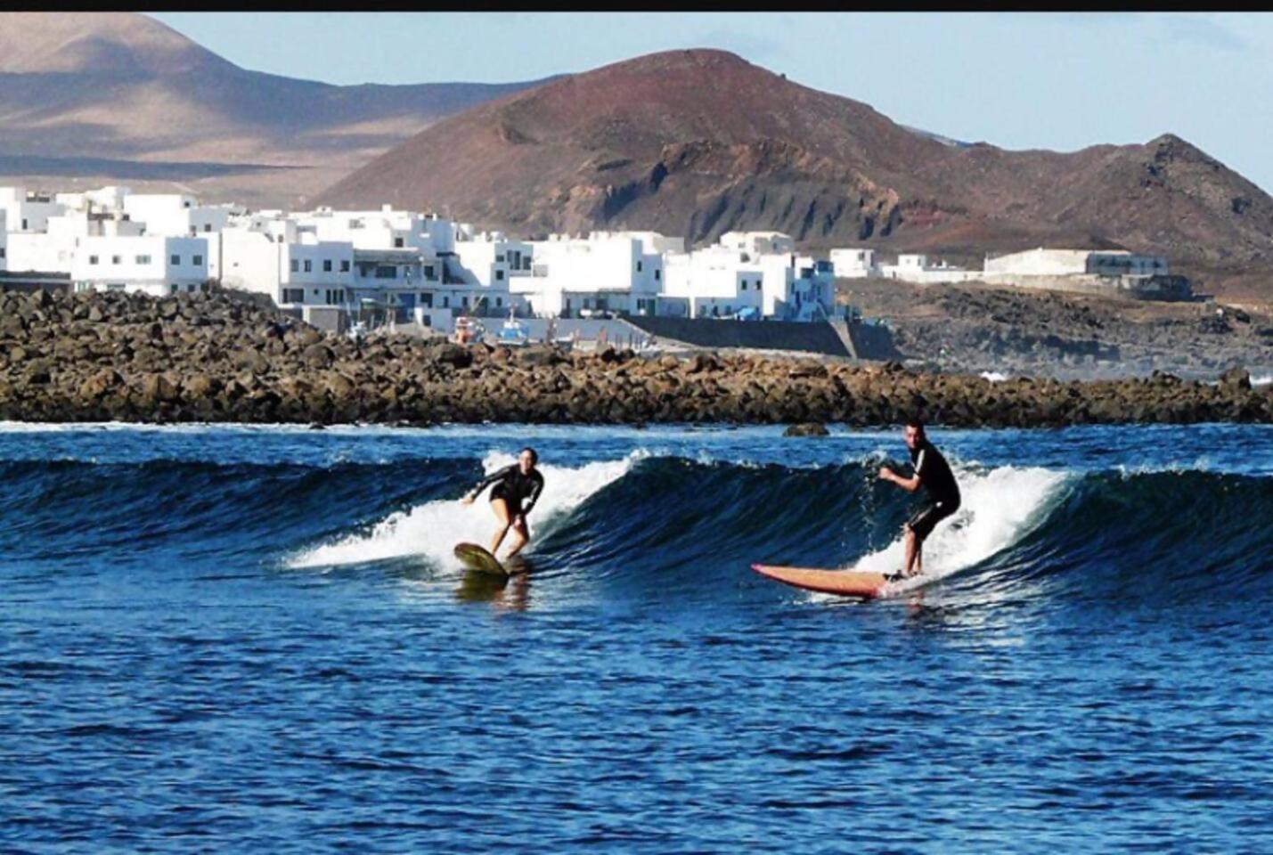Famara Surf Wifi Leilighet Eksteriør bilde
